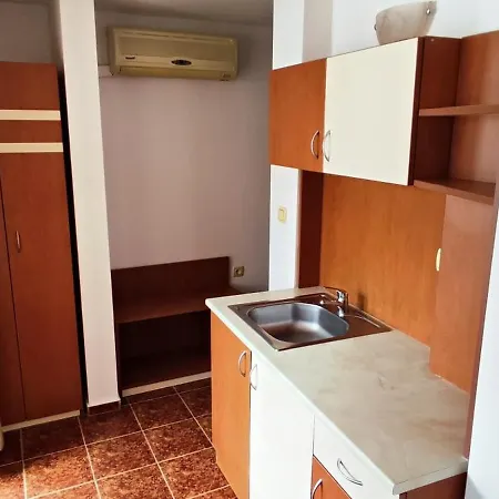 бреза Hostel Sunny Beach