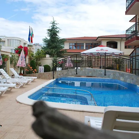 бреза Hostel Sunny Beach