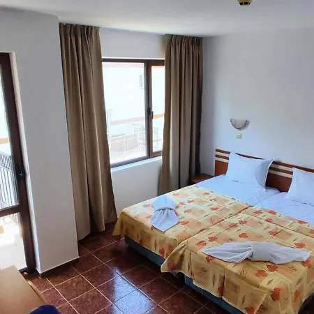 бреза Hostel Sunny Beach