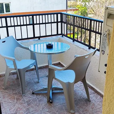 бреза Hostel Sunny Beach